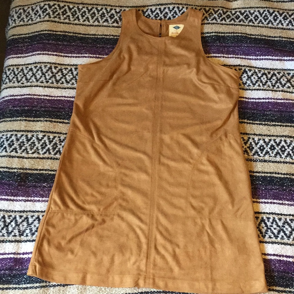 A beautiful light brown dress